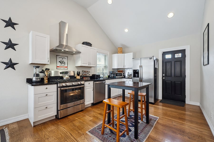 Kitchen with everything you need
