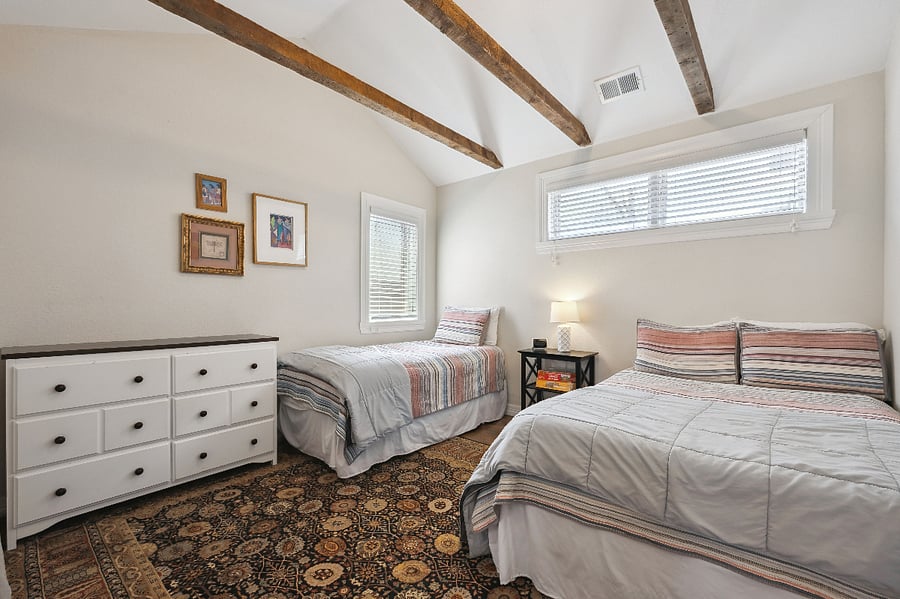 Double and twin bedroom