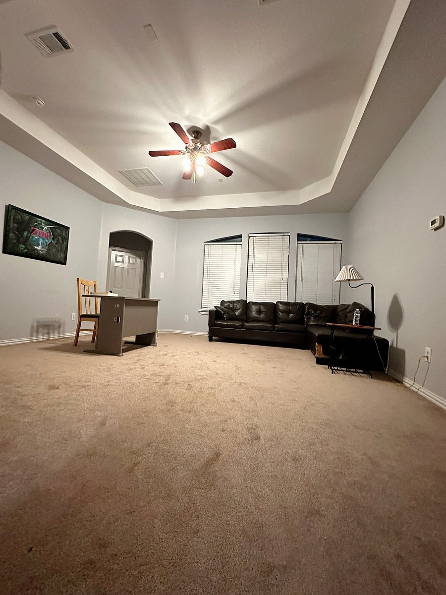 Upstairs living space 