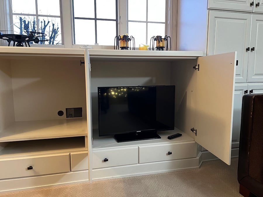 TV in loft (can be moved to bedroom)