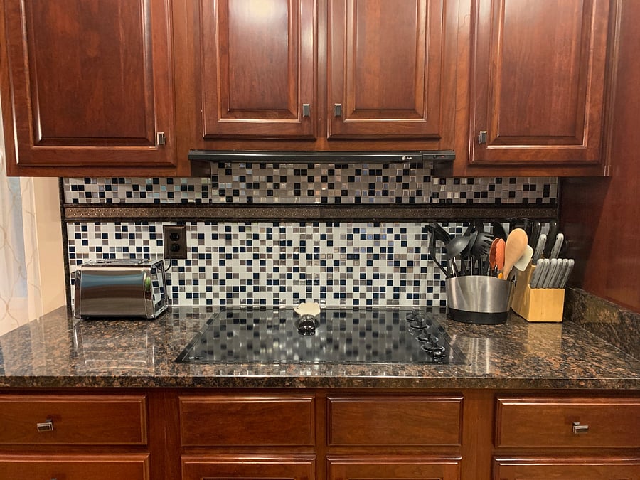 shared full kitchen