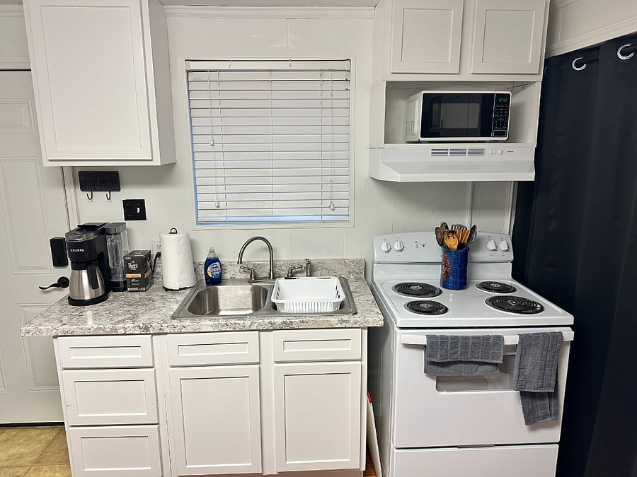 Full Oven, Microwave, Dishes, Cookware, Key Rack etc