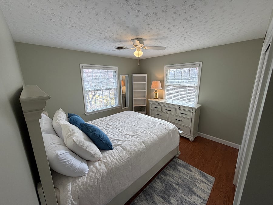 Queen Bedroom