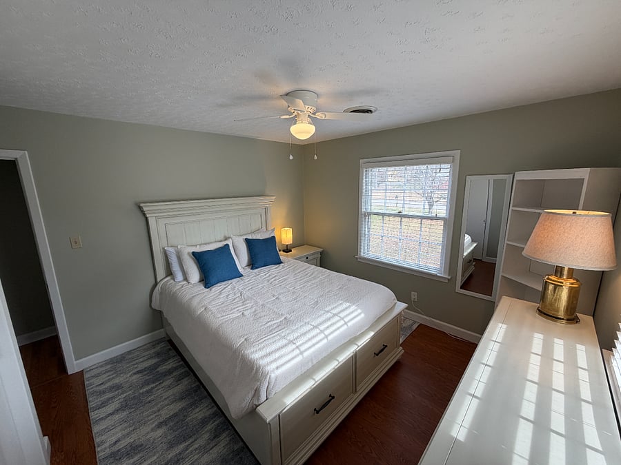 Queen Bedroom