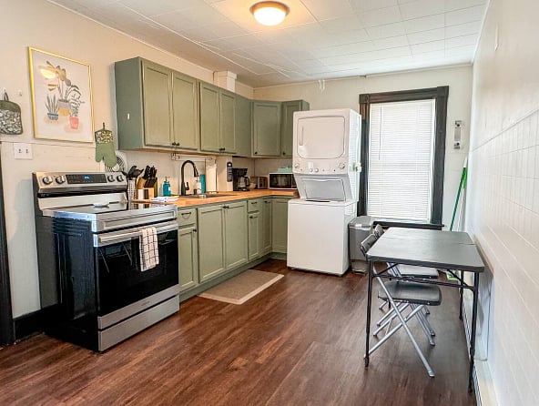 Furnished Finder property 790750_1 photo 7