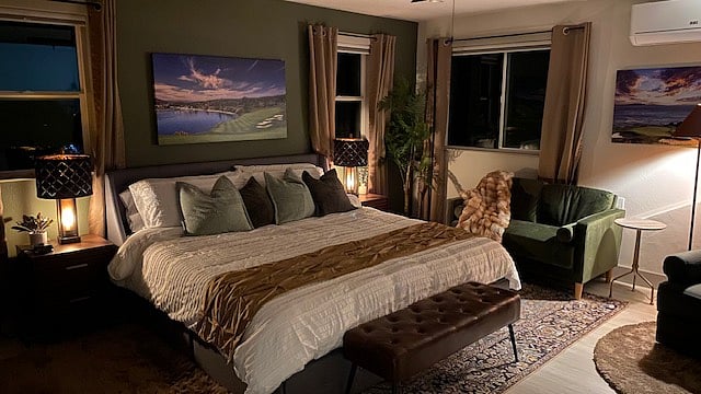 Suite 2 Golf room