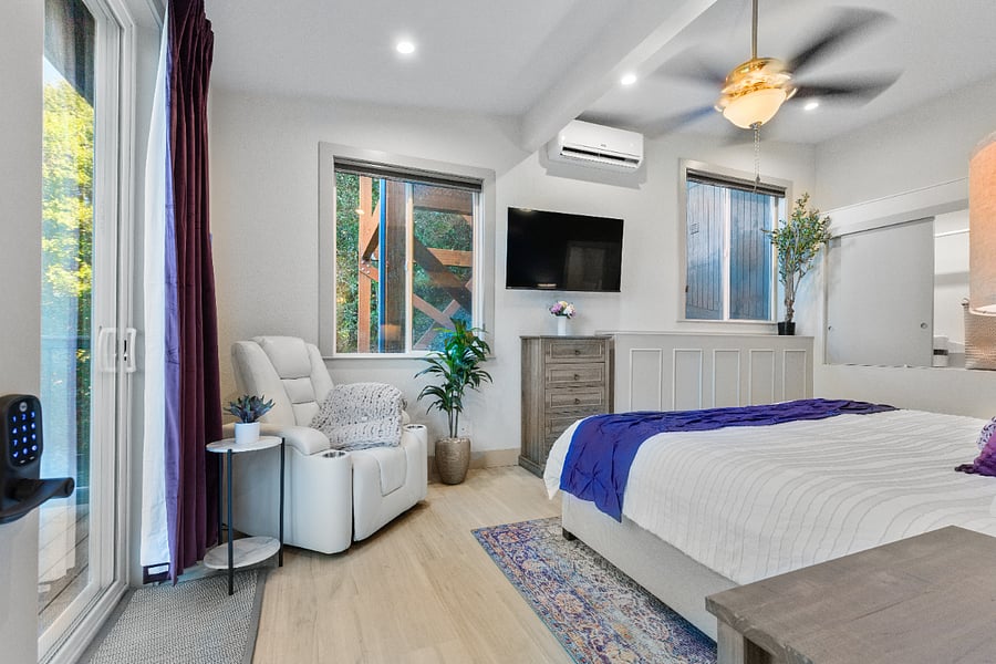 Suite 3 Vineyard room