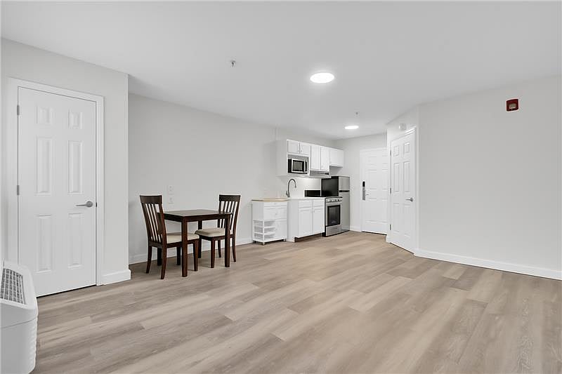 Furnished Finder property 791140_1 photo 3