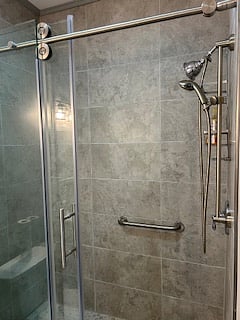 Full Bathroom Walk-In Shower