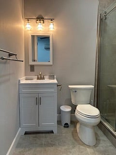 Full Bathroom