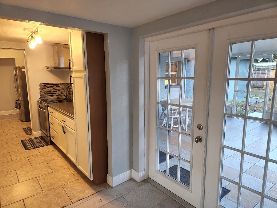 Screened patio