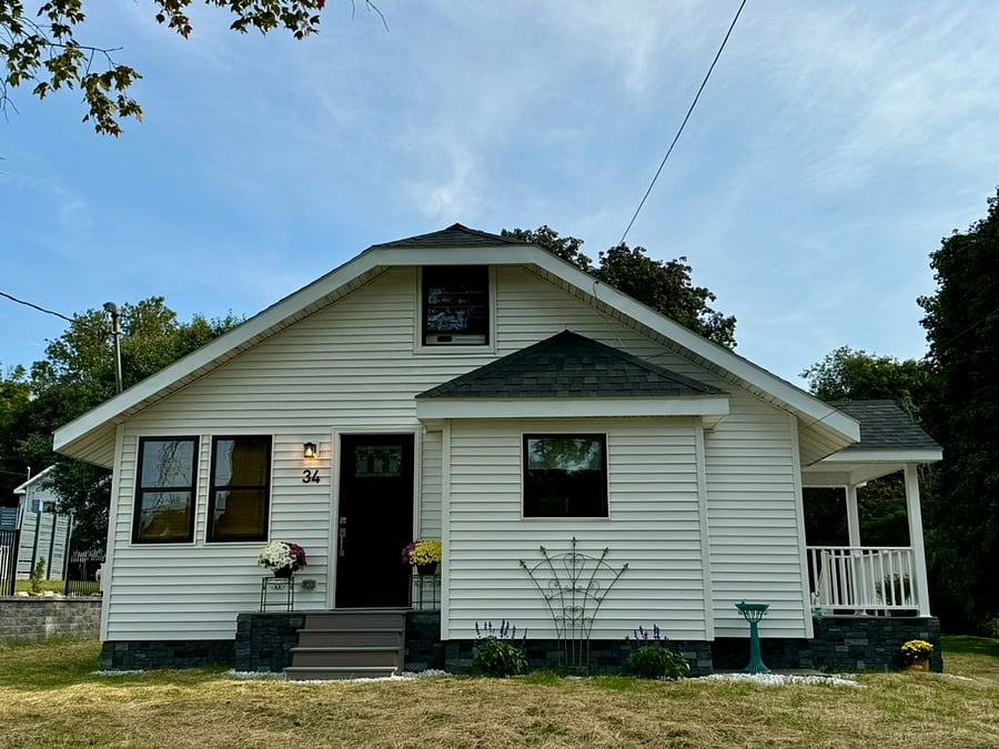 BRAND NEW- LUXURY and LOCATION- Brunswick, NY