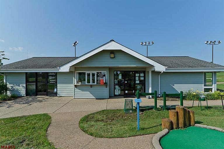 Check-in building for driving range & mini-golf.