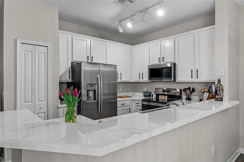 Furnished Finder property 791461_1 photo 4