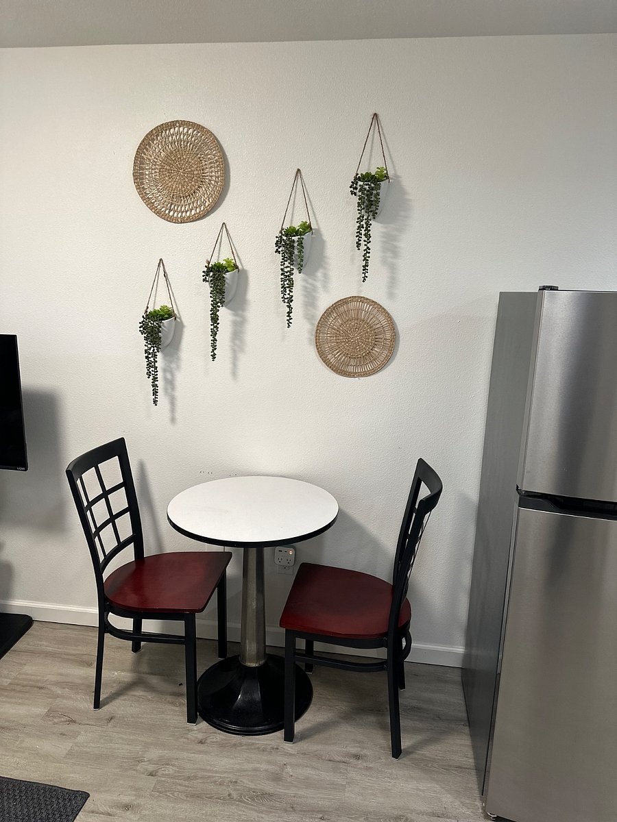 Dining bistro area