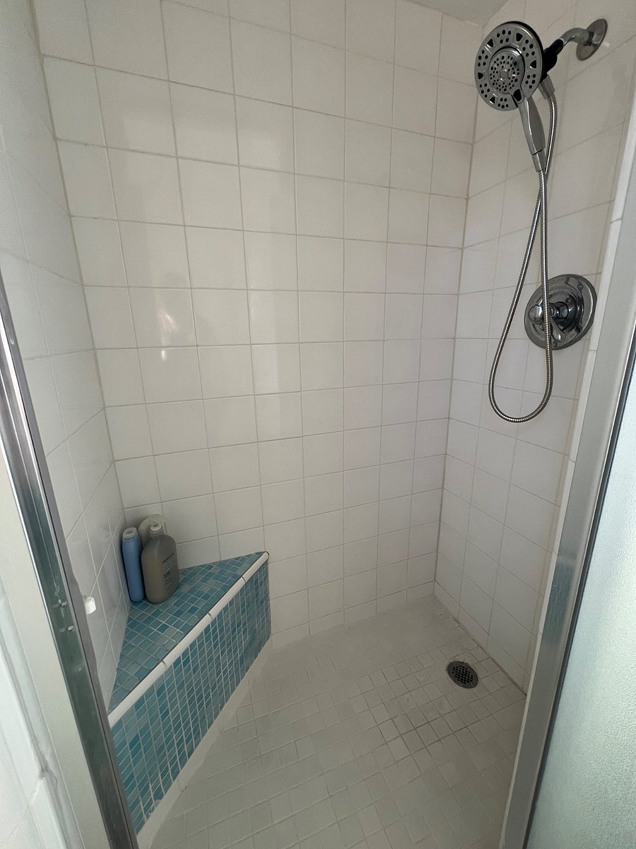 Guest suite shower