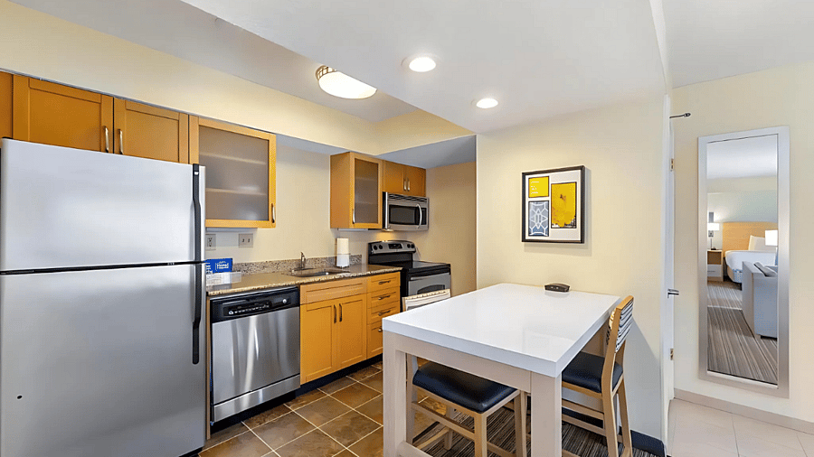 Furnished Finder property 791610_5 photo 17