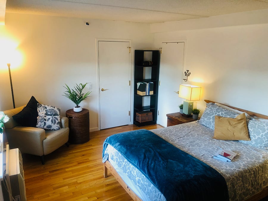 Bedroom #2, w/its own private ensuite bathroom
