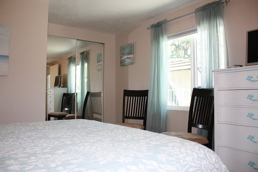 Queen bedroom