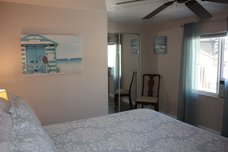 Queen bedroom