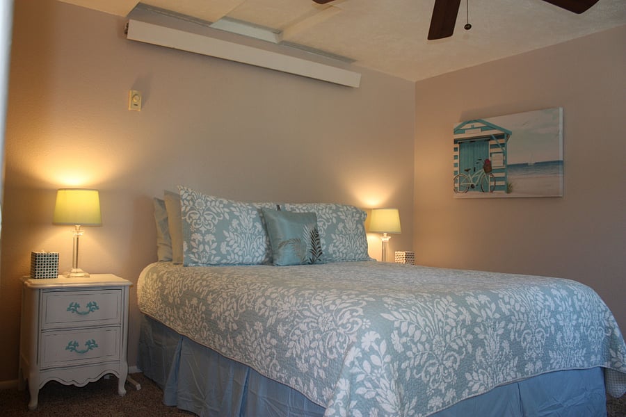 Queen bedroom