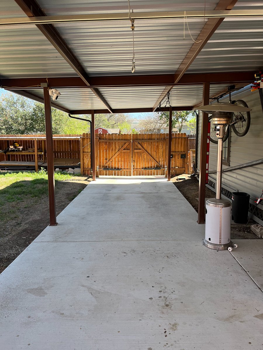 Driveway / Carport
