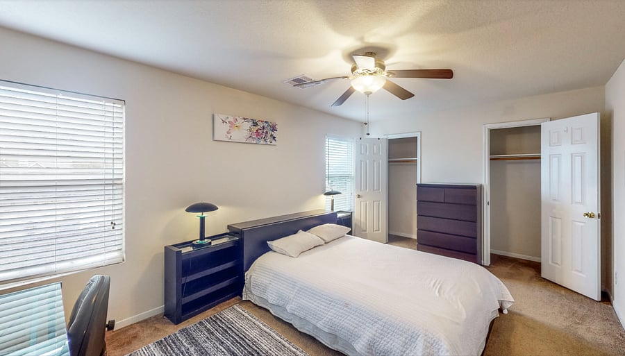 2nd room top floor

