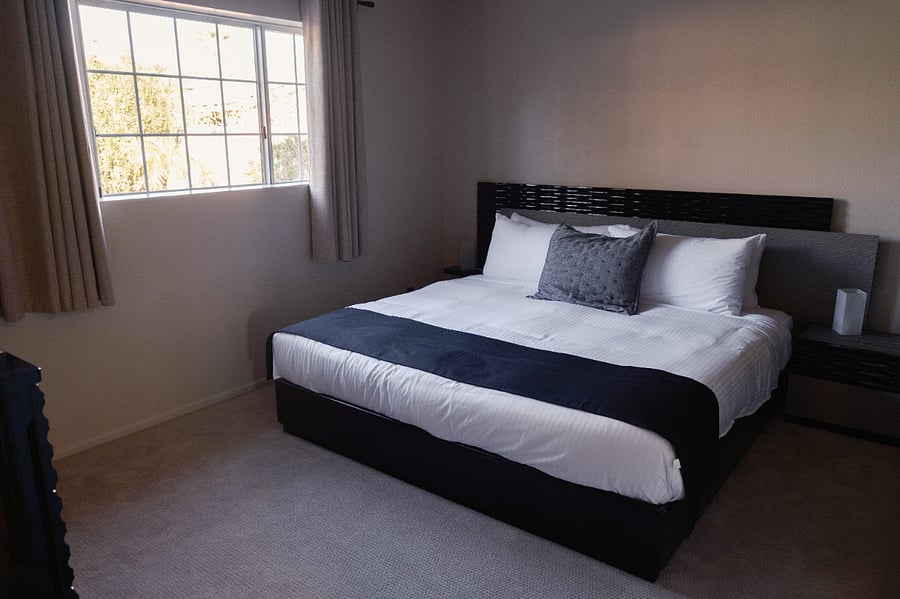 Master with King bed