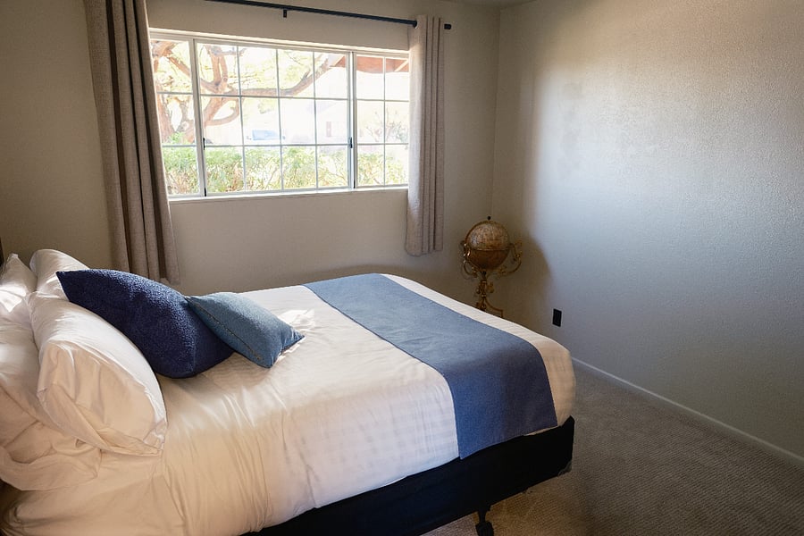 Guest 2 queen bed