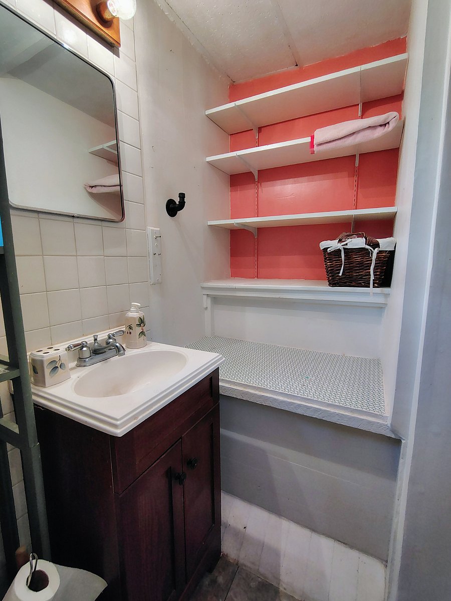 Second level-Bathroom across bedroom