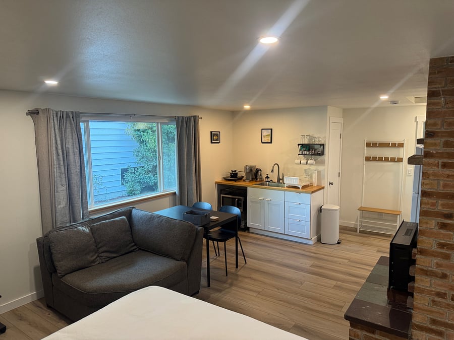 Furnished Finder property 792433_1 photo 3
