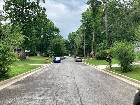 Quiet, family neighborhood
