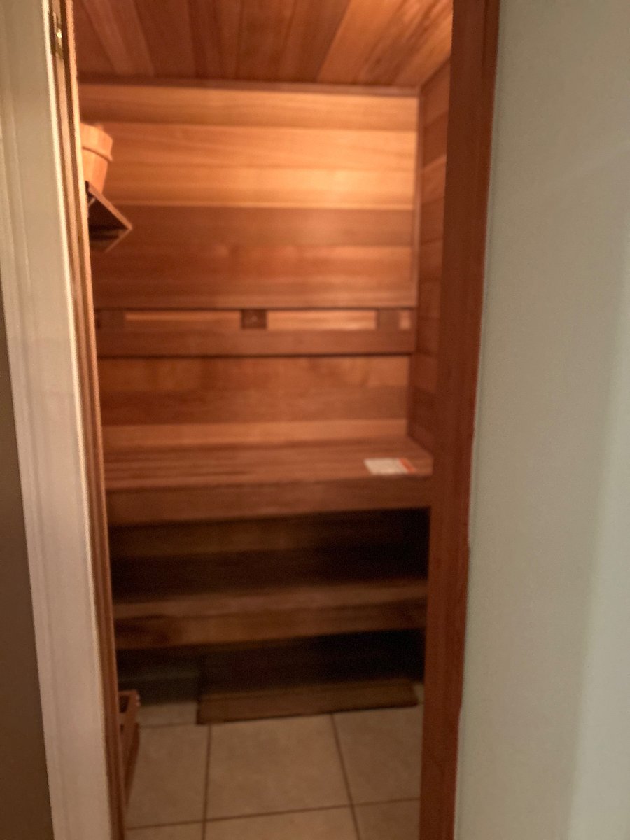 Relaxing sauna