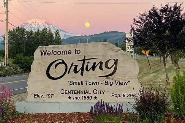 Orting's slogan "Small Town - Big View"
