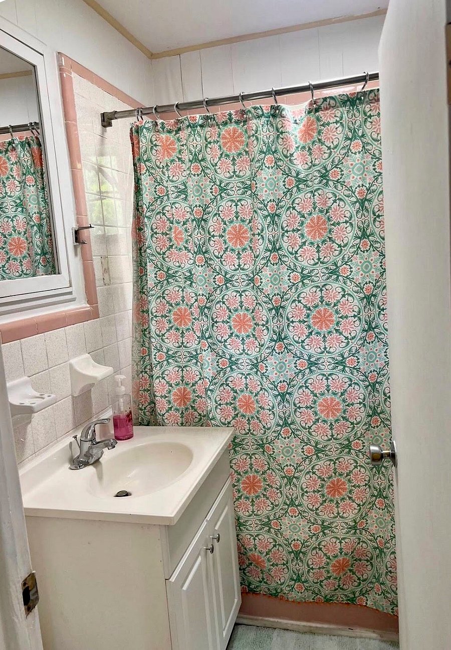 Single bathroom with tub and shower