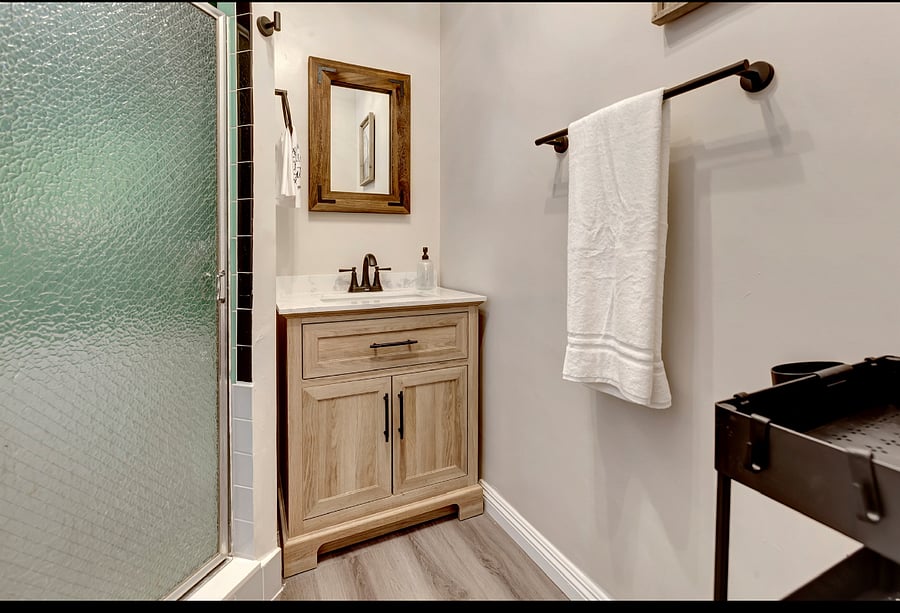 Room 1 has private bathroom 