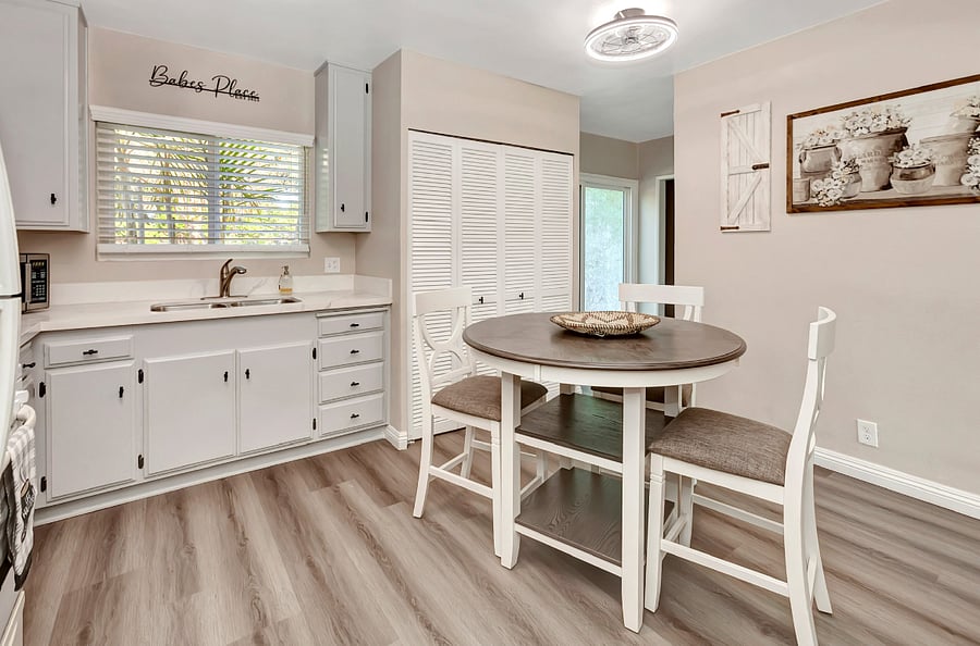 Kitchen & laundry common area