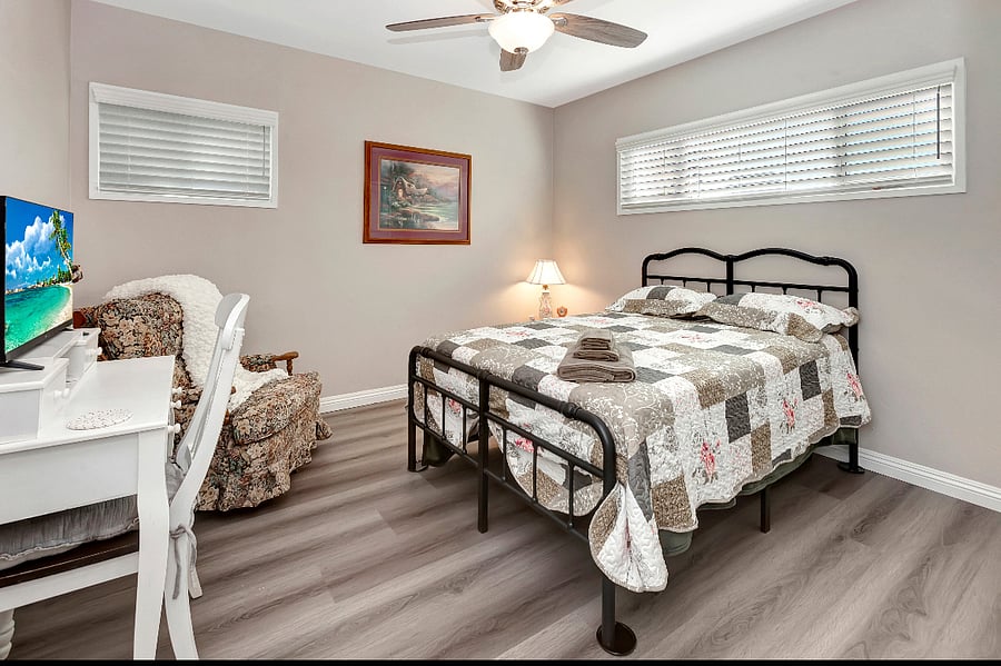 Room 3 with shared bathroom 