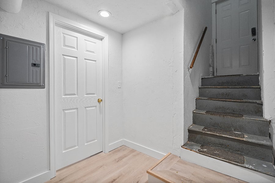 Entry to Unit