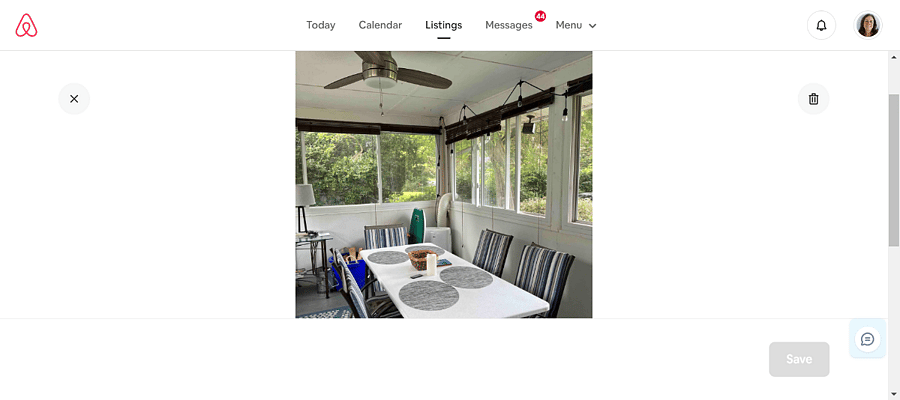Relaxing 3-season porch