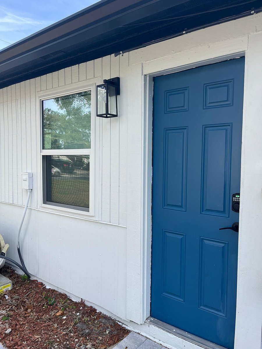 Studio entrance (optional rental)