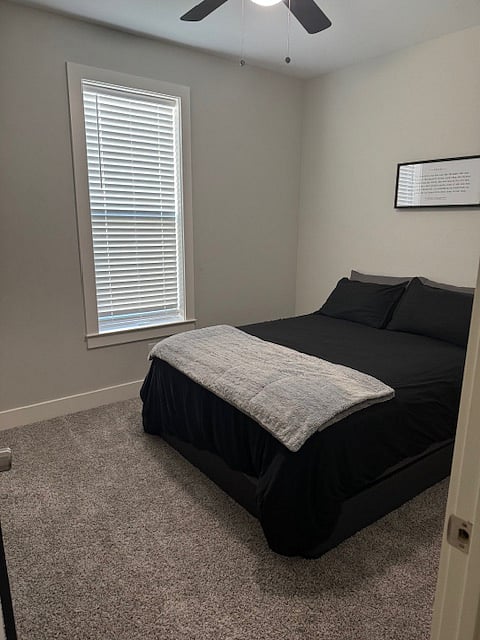 Queen bed in the spare bedroom.