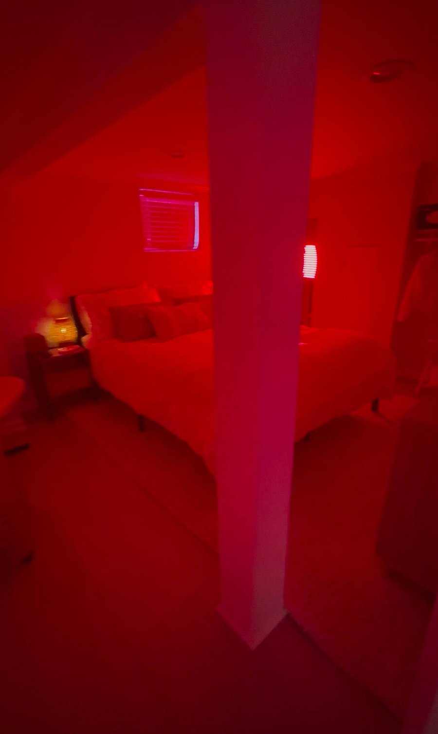 Infrared light that promotes relaxation 