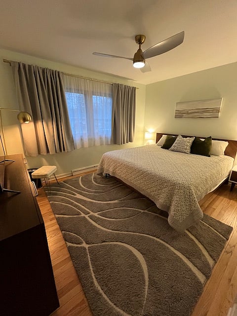 Bedroom 1-King Bed