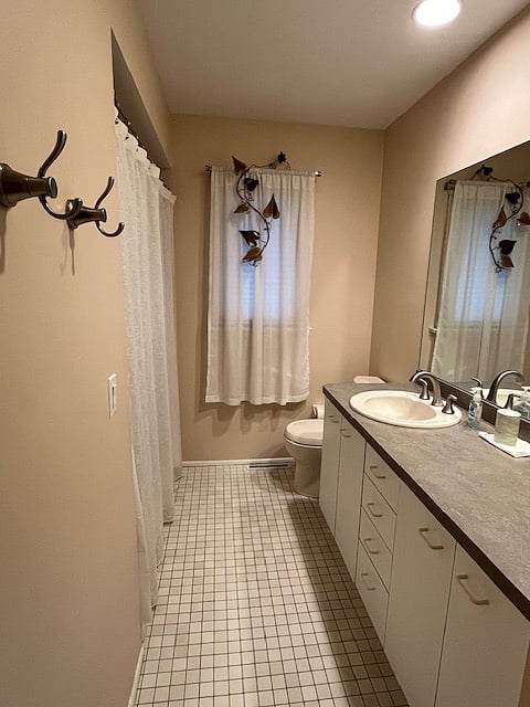 Main Level Bath