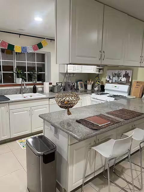 Furnished Finder property 794074_1 photo 24