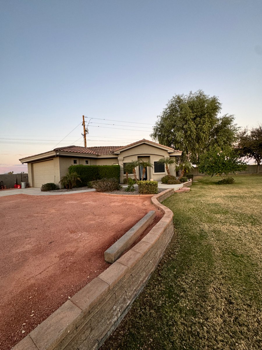 Garage area NOT included and no access.  Parking on the Granite Driveway.