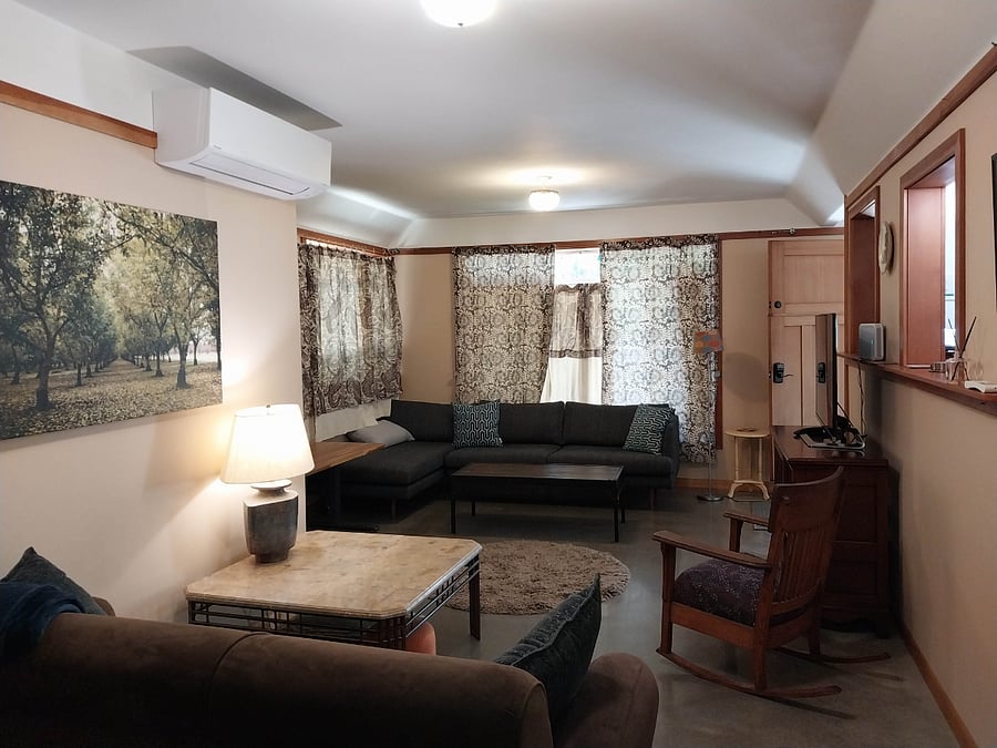 Living room.Two couches. 2026
