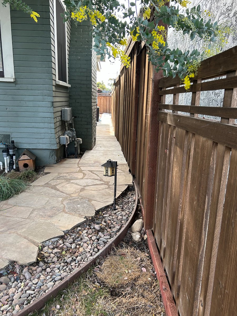 Pathway to casita 