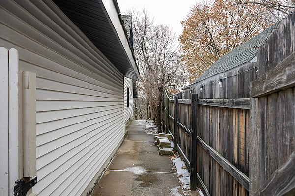 Private entrance to apartment is through the side gate of the home. Parking is available on the street or in the driveway.